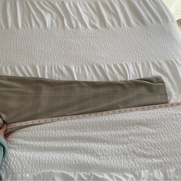 H&M women’s taper ankle length beige slacks size 6 - Picture 11 of 16